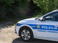 SKANDAL O KOJEM BRUJI REGION: Više policajaca imalo odnose sa istom ženom u službenom automobilu?