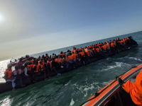MIGRANTSKI MEGA ČAMCI PRIJETE EVROPI: Francuski spasioci u šoku – 'Više nema granica, nismo mislili da može stati ovoliko ljudi'