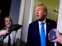 KAO GROM IZ VEDRA NEBA: Trump potvrdio odlazak jedne od najvažnijih figura Bijele kuće