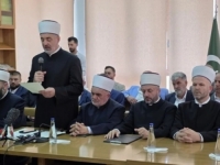 NAKON GODINA PODJELA STIGAO DOGOVOR: U Novom Pazaru potpisana Povelja o ujedinjenju Islamske zajednice