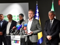 SDA IDE PRED USTAVNI SUD BiH: 'Od žrtve pokušavaju napraviti agresora, zabrana simbola Armije RBiH neće proći'