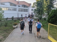 NOVI PRITISAK NA VLADU KS: Prosvjetari najavili štrajk upozorenja, a potom i potpunu obustavu nastave