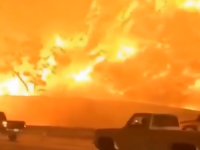 DRAMATIČNE SCENE U AMERICI: Vatra prešla autoput i zarobila hiljade ljudi, proglašeno vanredno stanje (VIDEO)