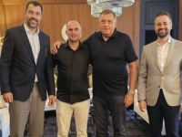 OVO JE VRIJEME PRELETAČA: Ponosno uz Dodika, načelnik jedne opštine priključio se SNSD-u