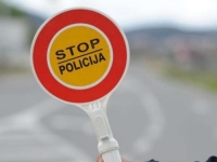 STIŽU RIGOROZNE KAZNE ZA BAHATU VOŽNJU: Do 5.000 KM kazne i mogućnost trajnog oduzimanja auta