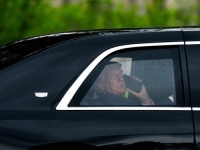 HLADAN TUŠ ZA KIJEV: Bijela kuća odgovorila Zelenskom, Trump obustavlja nekontrolisano slanje oružja!
