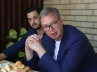 VUČIĆ UŠAO U ŽESTOKU RASPRAVU SA GRAĐANKOM: 'Gdje ste naučili tako glumiti?'