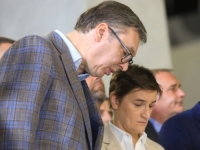 BRNABIĆ POKUŠALA DA ODBRANI VUČIĆA, A BOLJE DA NIJE: Jednom objavom nesvjesno priznala da predsjednik odlučuje ko u Srbiji dobija otkaz