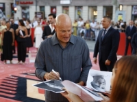 'ZAISTA JE LIJEPO VRATITI SE': Woody Harrelson ponovo u Sarajevu, večeras prima Počasno Srce Sarajeva (FOTO)