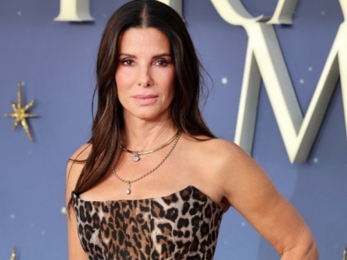 SANDRA BULLOCK POKAZALA NOVU TETOVAŽU: Iza sitnih simbola krije se emotivna priča (FOTO)