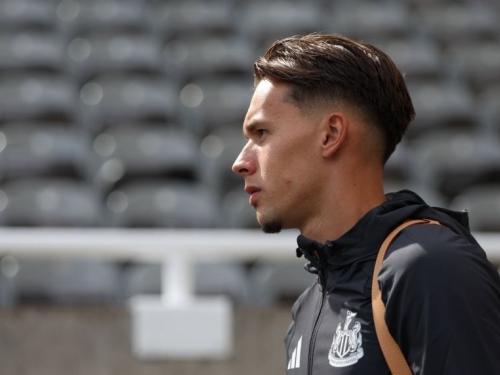 DEDIĆ JE VEĆ POSTAO MILJENIK NEWCASTLE UNITEDA: Posvetili su Zmaju zanimljivu pjesmu