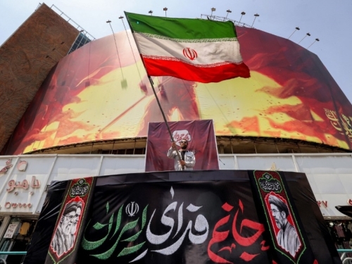 TEHERAN NE NAMJERAVA KAPITULIRATI: Iran odgovara na sankcije i blokadu, a stručnjak upozorava da bi se sukob mogao...