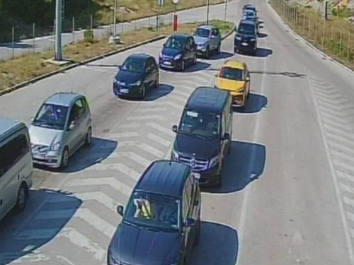 BIHAMK IZDAO UPOZORENJE: Gužve prema Sarajevu i na graničnim prelazima, evo gdje se najduže čeka