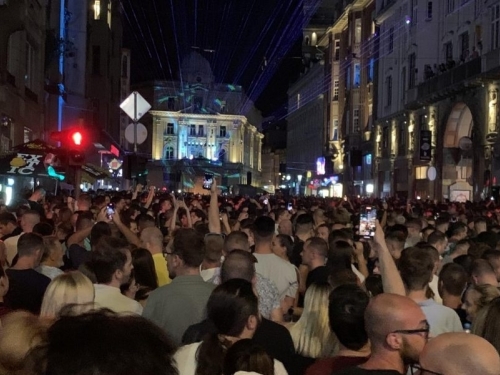 SARAJEVO SPREMNO ZA NOVI SPEKTAKL: Policija osigurala više od 40 događaja, pred Solomunov nastup stižu posebne mjere