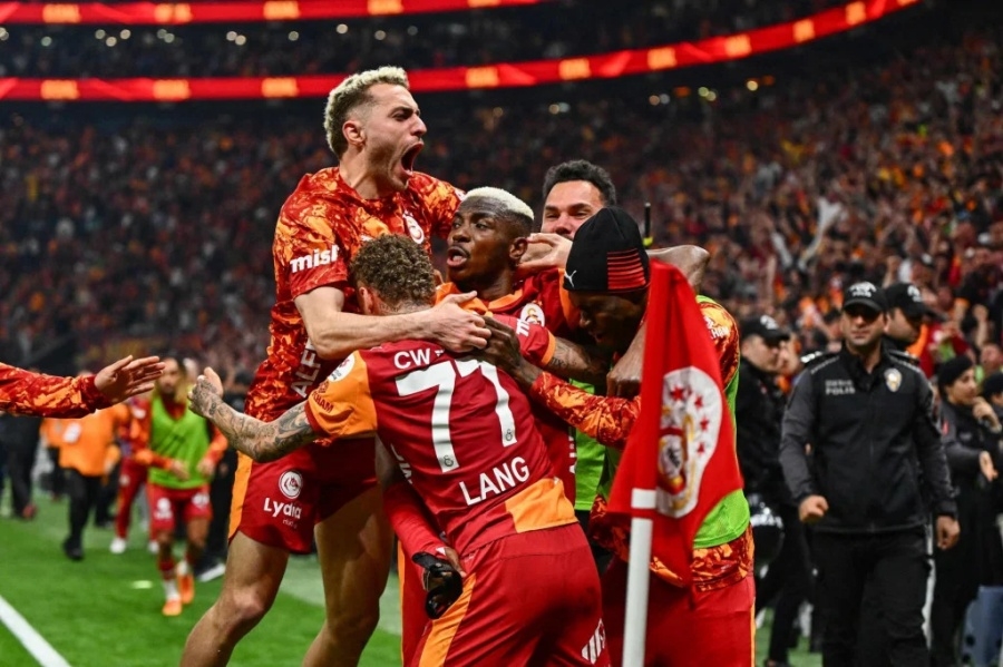 HAOS U TURSKOJ ZBOG MUSIALE: Novinar tvrdio da stiže u Galatasaray, nakon demantija završio u policiji