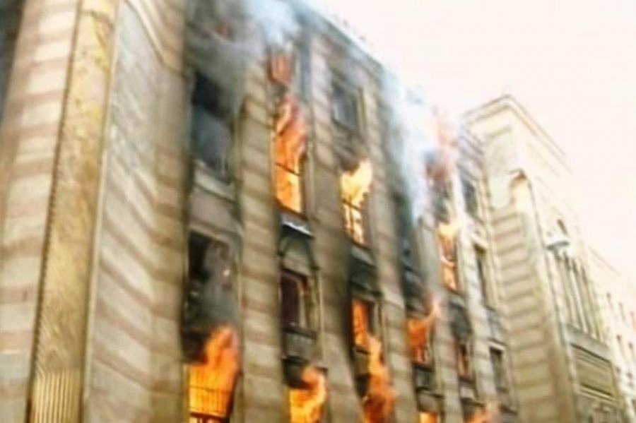 DA SE NE ZABORAVI: Prije 34 godine zapaljena sarajevska Vijećnica, granate ispaljene s položaja...
