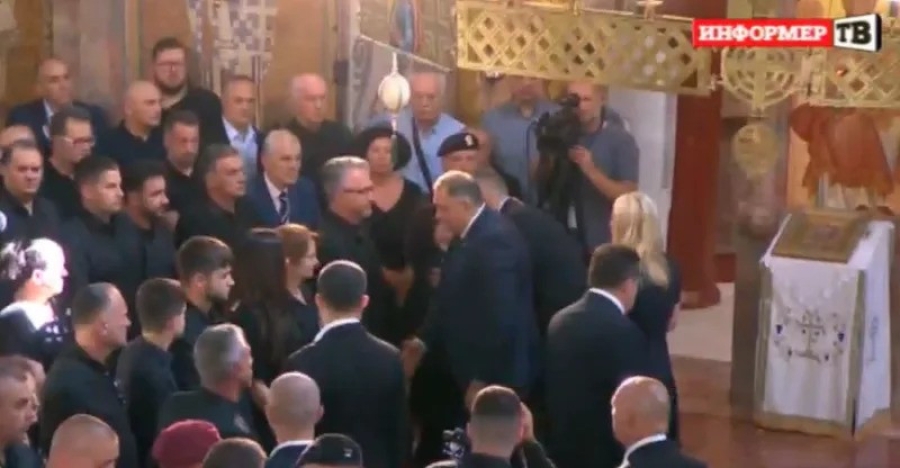 SVE SLUGE VELIKOSRPSKE IDEOLOGIJE NA OKUPU: Dodik, entitetski ministri i dio opozicije stigli u Beograd na sahranu kasapina Mladića (FOTO) | Slobodna Bosna