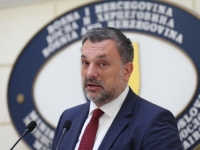 KONAKOVIĆ O SKY PORUKAMA SKAKE I UHAPŠENOM DIREKTORU IZ DF-a: 'Koji su to licemjeri, istina isplivala na površinu'