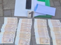 VELIKA AKCIJA POLICIJE U BiH: Inspektor 'pao' nakon primanja mita, oduzeta gomila novac