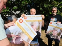 CIVILIZACIJSKI SUMRAK NA KOŠUTNJAKU: Ikonografija devedesetih, glorifikacija i državne počasti za kasapina Srebrenice (FOTO)