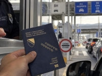 ŠTA POLICAJAC ZAISTA VIDI KAD SKENIRA PASOŠ: Sistem otkriva crvene lampice koje traže dodatnu provjeru, ali ove važne stvari pasoš ne pokazuje
