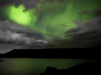PRIZORI OD KOJIH ZASTAJE DAH: Spektakularna Aurora Borealis obasjala nebo iznad vulkanskog poluotoka na Islandu