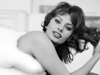 OD 'ČAČKALICE' DO HOLIVUDSKE IKONE: Sophia Loren slavi 92. rođendan, a ovo su tajne koje je krila cijeli život