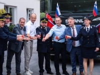 PRVA REFERENCA NA TRŽIŠTU EU: Vatrogasno vozilo proizvedeno u BiH isporučeno Sloveniji