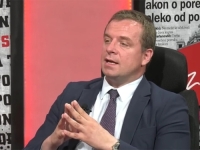 ADVOKAT ČEDOMIR STOJKOVIĆ UPOZORAVA: Jedan detalj na beogradskom aerodromu, na dočeku tijela zločinca Ratka Mladića, otkriva sve...