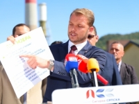 RIТЕ UGLJEVIK NA IVICI OPSTANKA, STANIVUKOVIĆ PROZVAO VLAST: 'Lisice su rješenje za one koji su gurnuli ruke u budžet' (VIDEO)