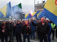 VODA DOŠLA DO GRLA: Najavljeni masovni protesti rudara u dva grada u BiH