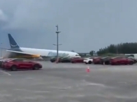 STRAŠNE SNIMKE S LICA MJESTA: Avion se srušio i preletio pistu, poginulo najmanje pet osoba...