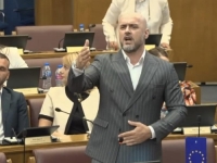 'OVO JE PRST U OKO BOŠNJACIMA...': Drama u crnogorskom parlamentu, Hadžić za smjenu Mandića...