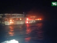 KATASTROFA NA MORU: Zapalio se trajekt, pet osoba poginulo, na desetine nestalih...