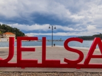 POŠTAR ZA SVAKU POHVALU: Na koverti samo dvije riječi - 'Debeli Englez', ali pošiljka je uredno stigla' (FOTO)