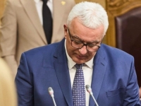 AUSTRIJSKI PARLAMENT NEGODOVAO ZBOG SAUČEŠĆA MLADIĆEVOJ PORODICI: Mandić izrazio žaljenje?
