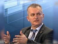 KARAMATIĆ UZBURKAO JAVNOST: 'Bakir Hadžiomerović nije kanal na hrvatskom jeziku koliko god nas...'