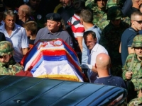 MORALNA ŠIZOFRENIJA BEOGRADA: Kako su tuđi zločinci skandal, a domaći 'heroji'