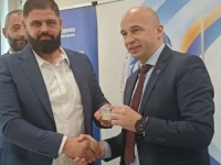 KRAJ REDOVIMA I DUGOM ČEKANJU: Predstavljene digitalne zdravstvene knjižice u ZDK, evo šta se sve mijenja za osiguranike