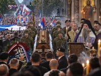 'MLADIĆA PRETVARA U SVECA'; PETERNEL KATEGORIČNO IZJAVIO: 'Patrijarhu Porfiriju treba zabraniti ulazak u EU, to je civilizacijsko pitanje'
