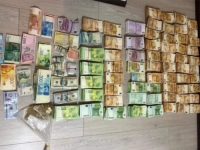 RUSI UHAPŠENI U CRNOJ GORI: Bježali sa 19 kofera i milion eura