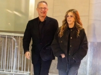 RITA WILSON (69) ŠOKIRALA NOVIM IZGLEDOM: Supruga Toma Hanksa pokazala ogromnu tetovažu preko cijelih leđa (FOTO)