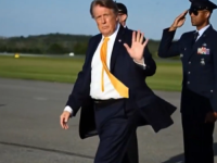 NOVE FOTOGRAFIJE TRUMPA ZBUNILE JAVNOST: Svi se pitaju šta mu se događa?