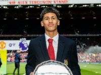 TEK MU JE 15 GODINA, A ŠOKIRAO JE OLD TRAFFORD: Mlada nada Manchester Uniteda povukla radikalan potez