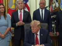 SKANDAL U WASHINGTONU: Trump zabranio ulazak novinarima u Bijelu kuću