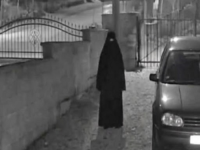 NEVIĐEN STRAH U BH. GRADU ZBOG OSOBE U CRNOM: Mještani noćima na nogama, policija izašla na teren...