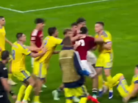 TENZIJE DO USIJANJA: Sukob igrača obilježio kraj utakmice u Budimpešti, umiješali se i navijači (VIDEO)