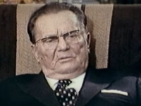 PODACI IZ DOSIJEA OTKRILI KOLIKO JE TAČNO BIO VISOK TITO: 'Dok se rukovao pazio je na jednu stvar'