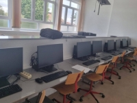 NOVA INVESTICIJA U POVRATNIČKA MJESTA: Više od 70 škola dobilo savremenu opremu (FOTO)