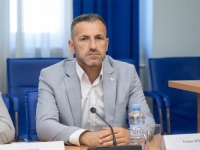 BURNO U CRNOJ GORI: Šehovića optužuju da čuva fotelju Andrije Mandića -'Čast i bruka žive dovijeka...'